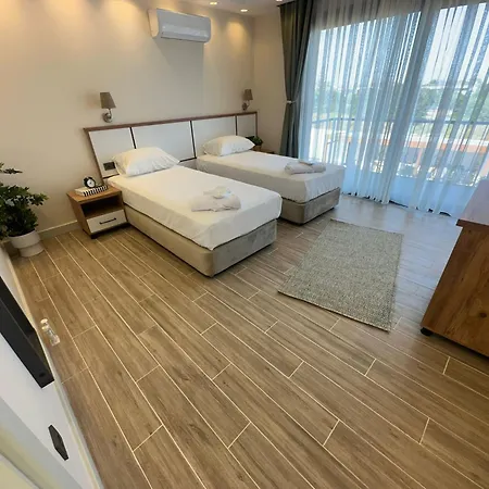 Guezel Life Gazde/Camere de închiriat Çeşme
