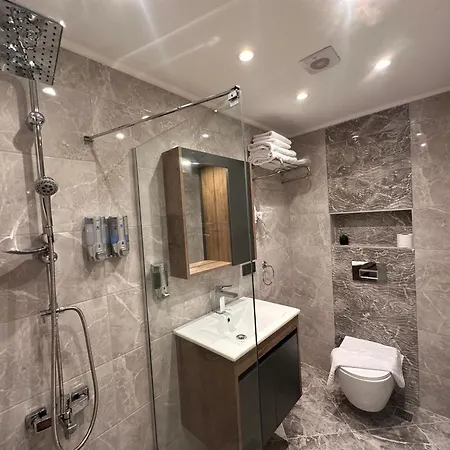 Guezel Life Gazde/Camere de închiriat Çeşme